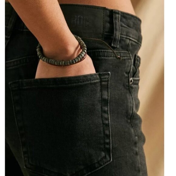 NWT Urban Outfitters BDG Black Shorts Size 26 A Line Denim - Picture 4 of 7